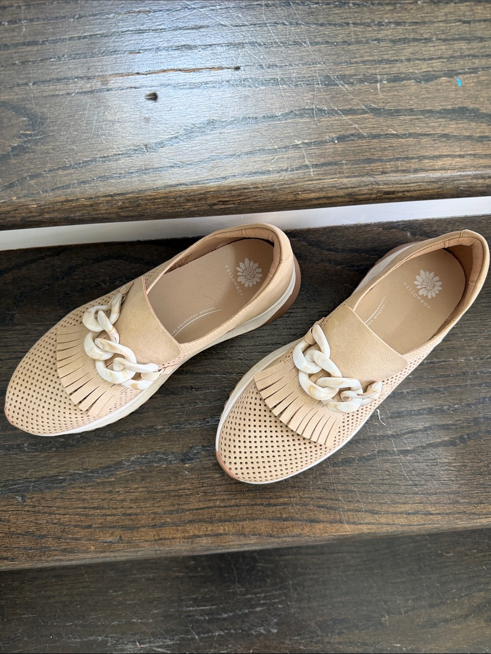 Yellow Box Beige Slip-On Fringe Loafer excellent condition - Picture 3 of 4
